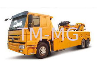 Durable Higher Efficiency Wrecker Tow Truck , Breakdown Recovery Truck For Treating Vehicle Accidents